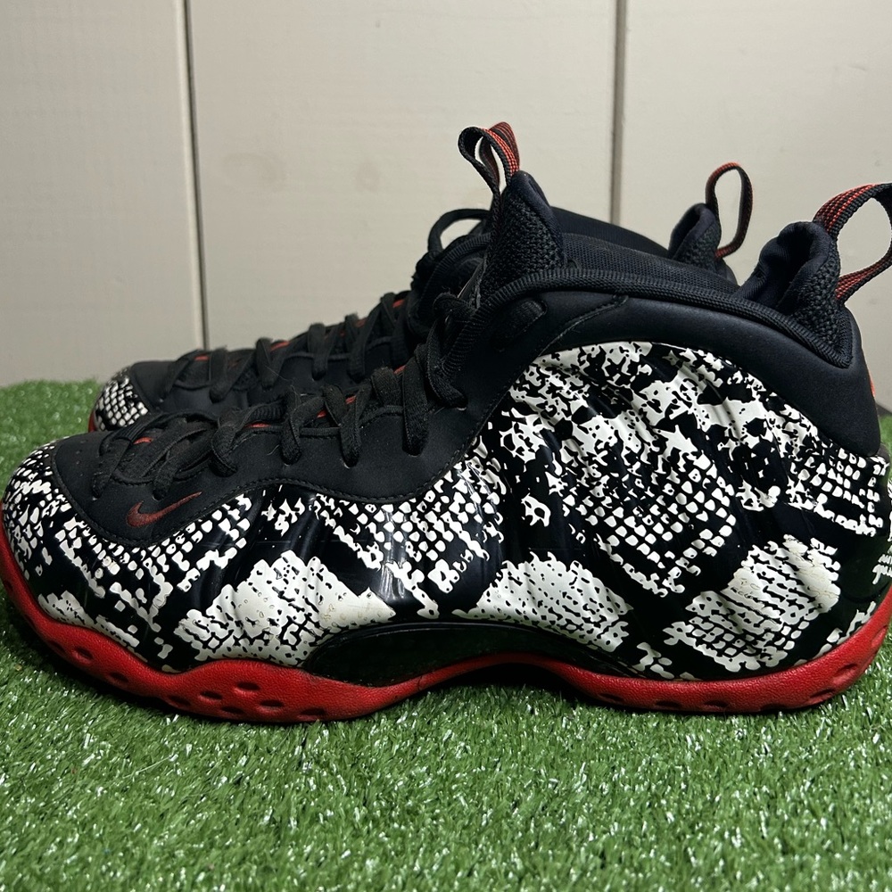 Size 10M- Nike Air Foamposite One "Albino Snakeskin" Red White Black